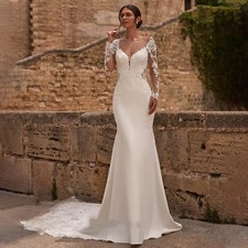 Elegant Wedding Dresses Square Collar Full Sleeves Appliques Lace Bridal Gowns
