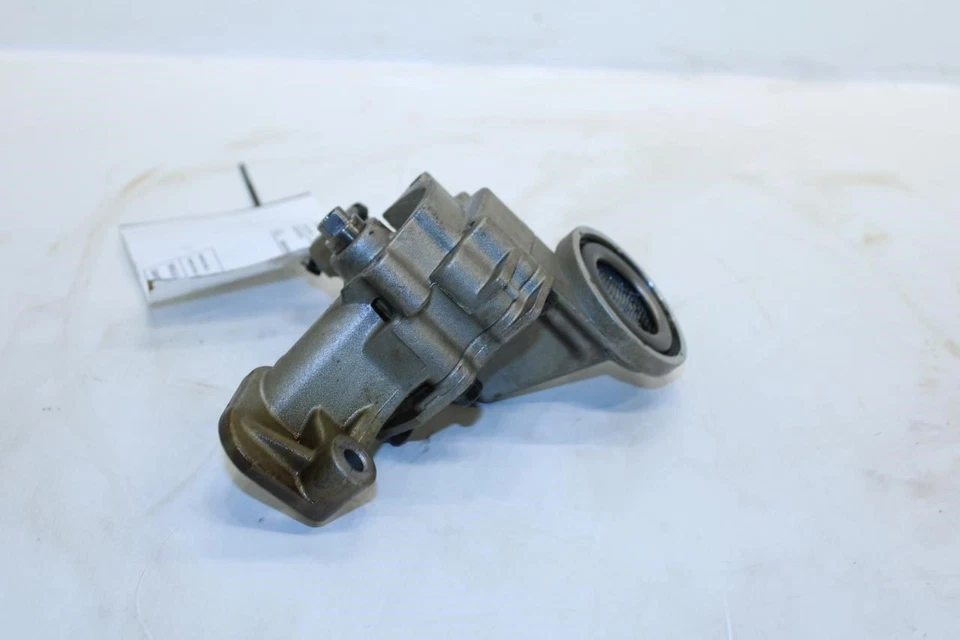 Bomba de aceite de motor Kia Sorento EX 2011-2018 3,3 L V6 213103CBA0 OEM Foto 3 de 4