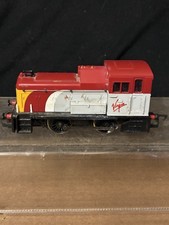 Hornby R 2375 Virgin 0-4-0 Diesel Class 06 Mechanical Shunter