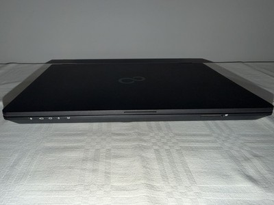 Fujitsu Lifebook U729 12,5  i5-8265U 8GB 128GB SSD IPS Win11 Pro
