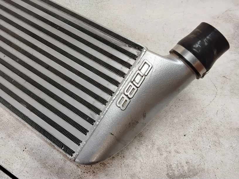 Intercooler COBB para Subaru WRX 2016 Foto 3 de 4