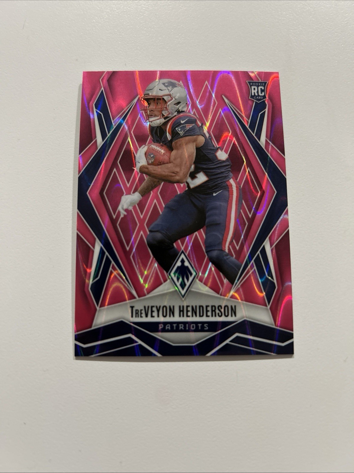 2025 Panini Phoenix TreVeyon Henderson #187 RC Pink Seismic  /75 Patriots