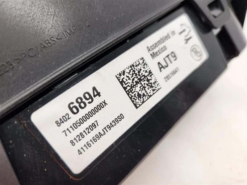 2016 Chevrolet Silverado 1500 (5.3L / AT) Speedometer Cluster - MPH *87K Miles* - Image 4 of 4