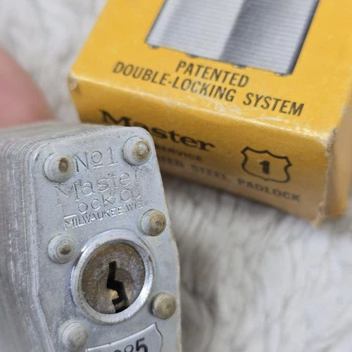 Vintage Master Lock Lot of 4 Milwaukee Steel Padlock Missing Two Keys Boxes image 9