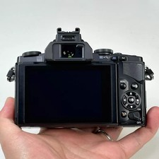 90 new Olympus OM-D E-M5 Digital Mirrorless Camera 16.1 MP Black