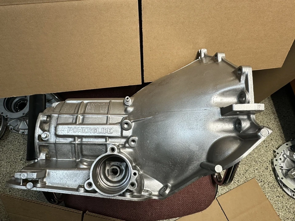 PPOWEGLIDE GMC CHEVY TRANSMISSION ALUMINUM CASE ONLY EMPTY  - Image 2 of 4