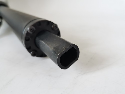 Columna de dirección GM de 28" inclinación automática sin llave universal con adaptador de 9 agujeros negro - Imagen 7 de 10