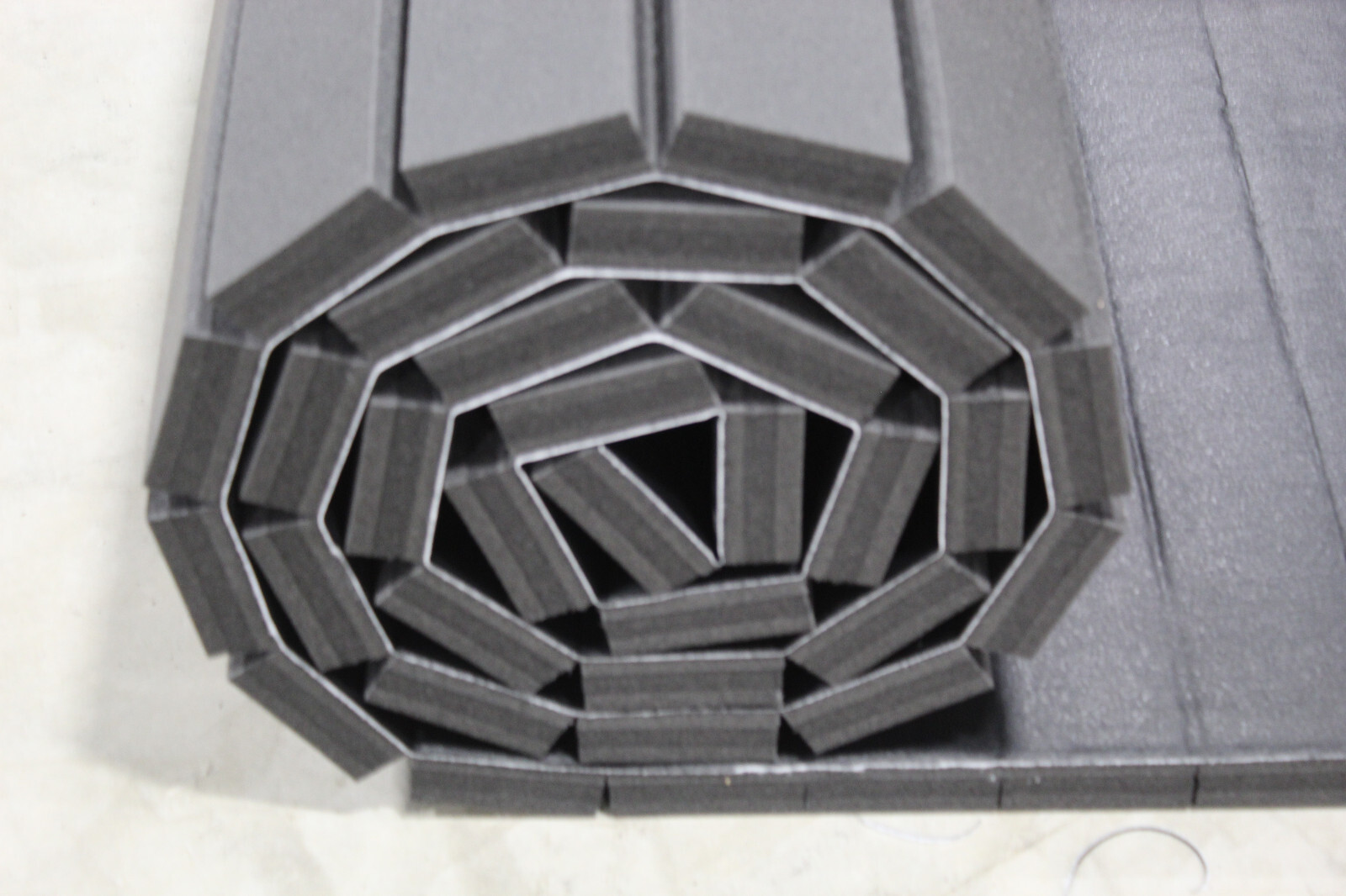 16' x 23' x 1 5/8" Dollamur FlexiRoll Wrestling Mat READ DESCRIPTION