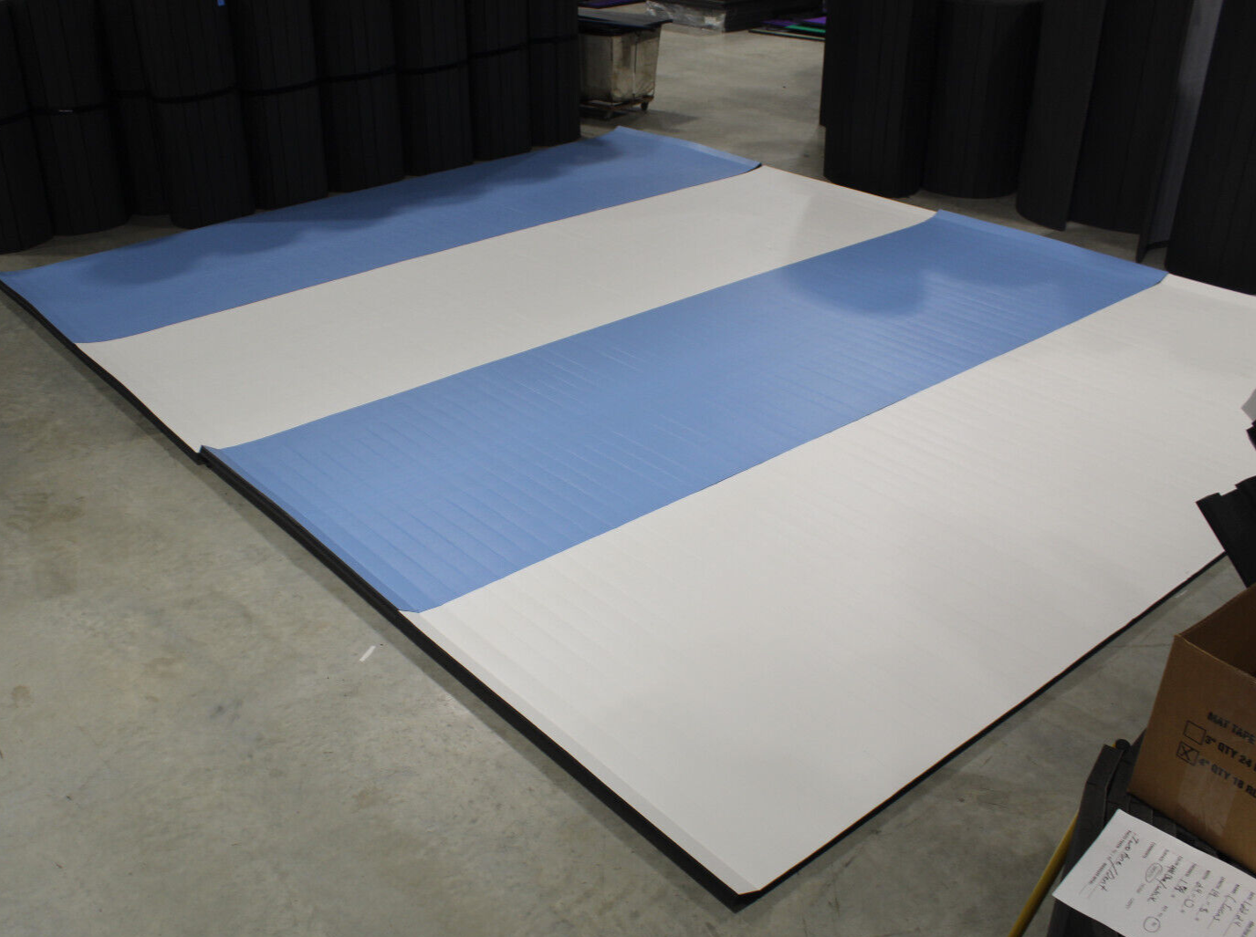 19' x 24' x 1 5/8" Dollamur FlexiRoll MMA Wrestling Mat READ