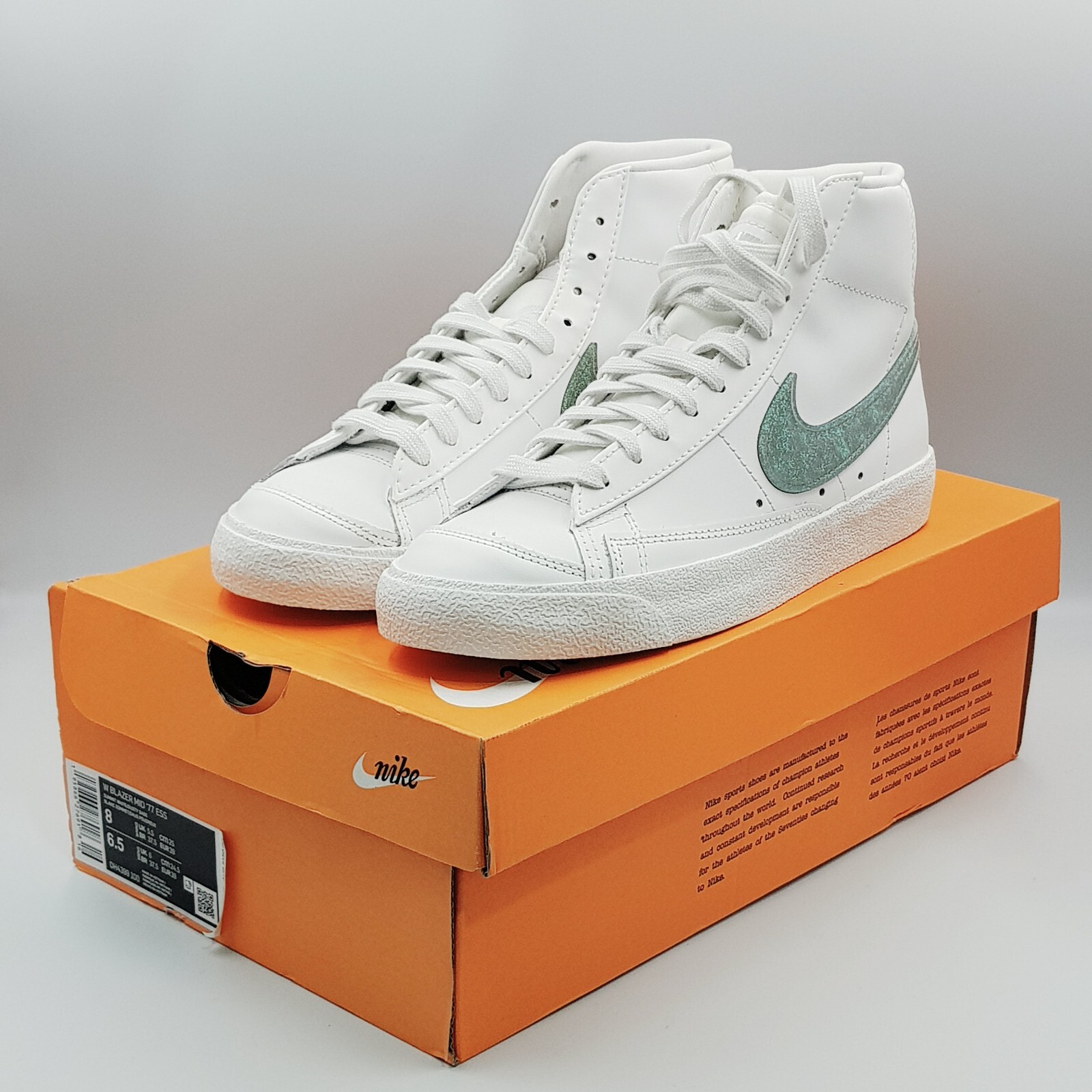 NIKE Womens EUR 39 or US 8 Summit White/Dusty Sage Blazer Mid '77 Sneakers Shoes