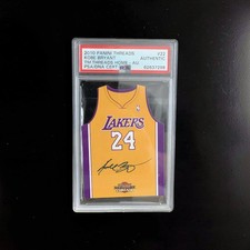 2010-11 Panini Threads Kobe Bryant Die Cut Team Threads Home AUTOGRAPH #80/99