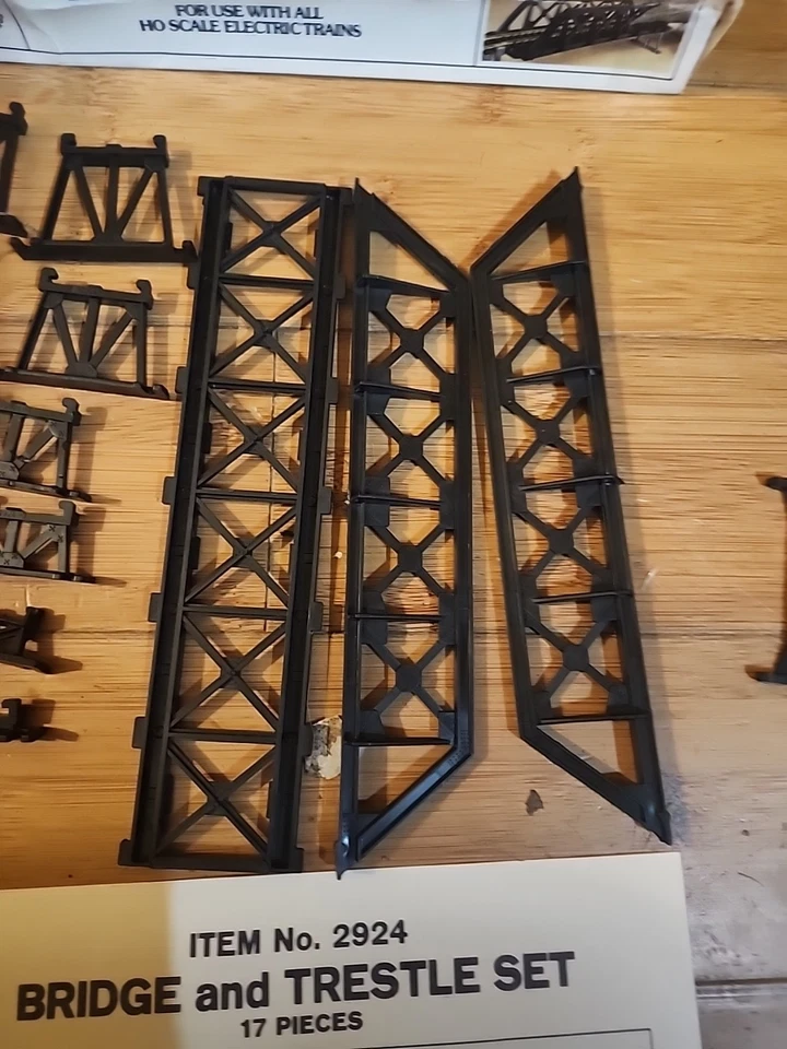 Bachmann HO Scale Trestle and Bridge Set 2924 For Train Set Layout 1 Piece Gone - Image 3 of 4