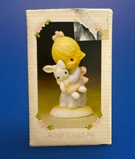 Enesco Precious Moments E-1372/G Jesus Loves Me, 5" Figurine in box 1978.