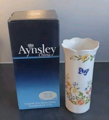 Aynsley Cottage Garden 'Mayfair' Vase geriffelt oben 5,75'' 14,5 cm in OVP 
