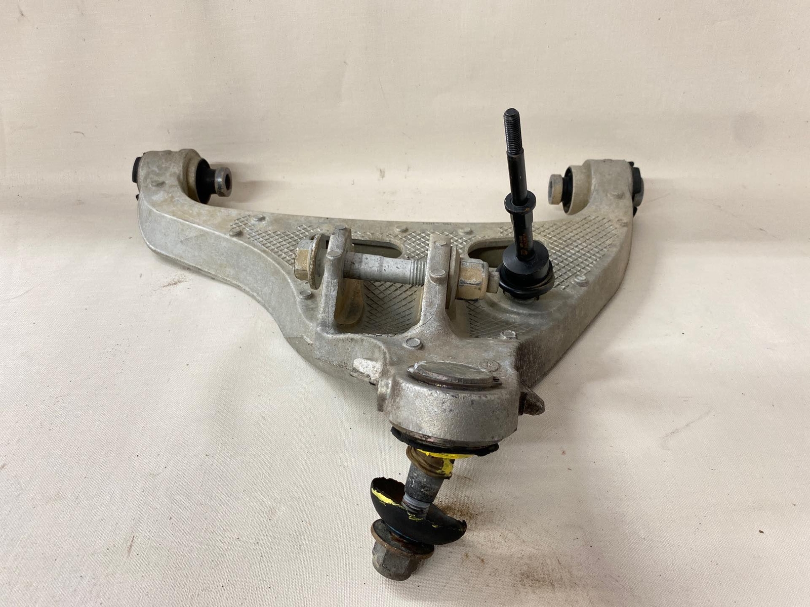 2005 Ford F150 Lower Control Arm OEM 4L343051CD Driver Side Needs