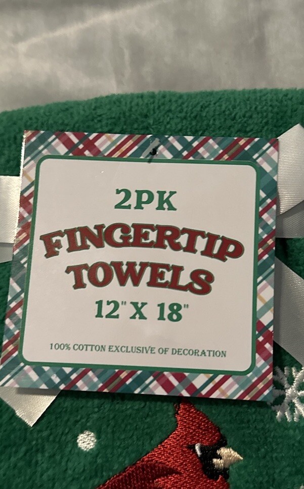 2 Embroidered Holiday Christmas Green Red Cardinals Terry Fingertip Towels