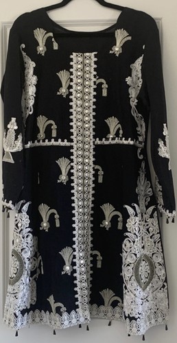 saira shakira designer outfit xl