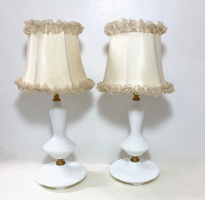 PAIR OF VINTAGE WHITE HOBNAIL TABLE LAMPS WITH IVORY RUFFLED SHADES