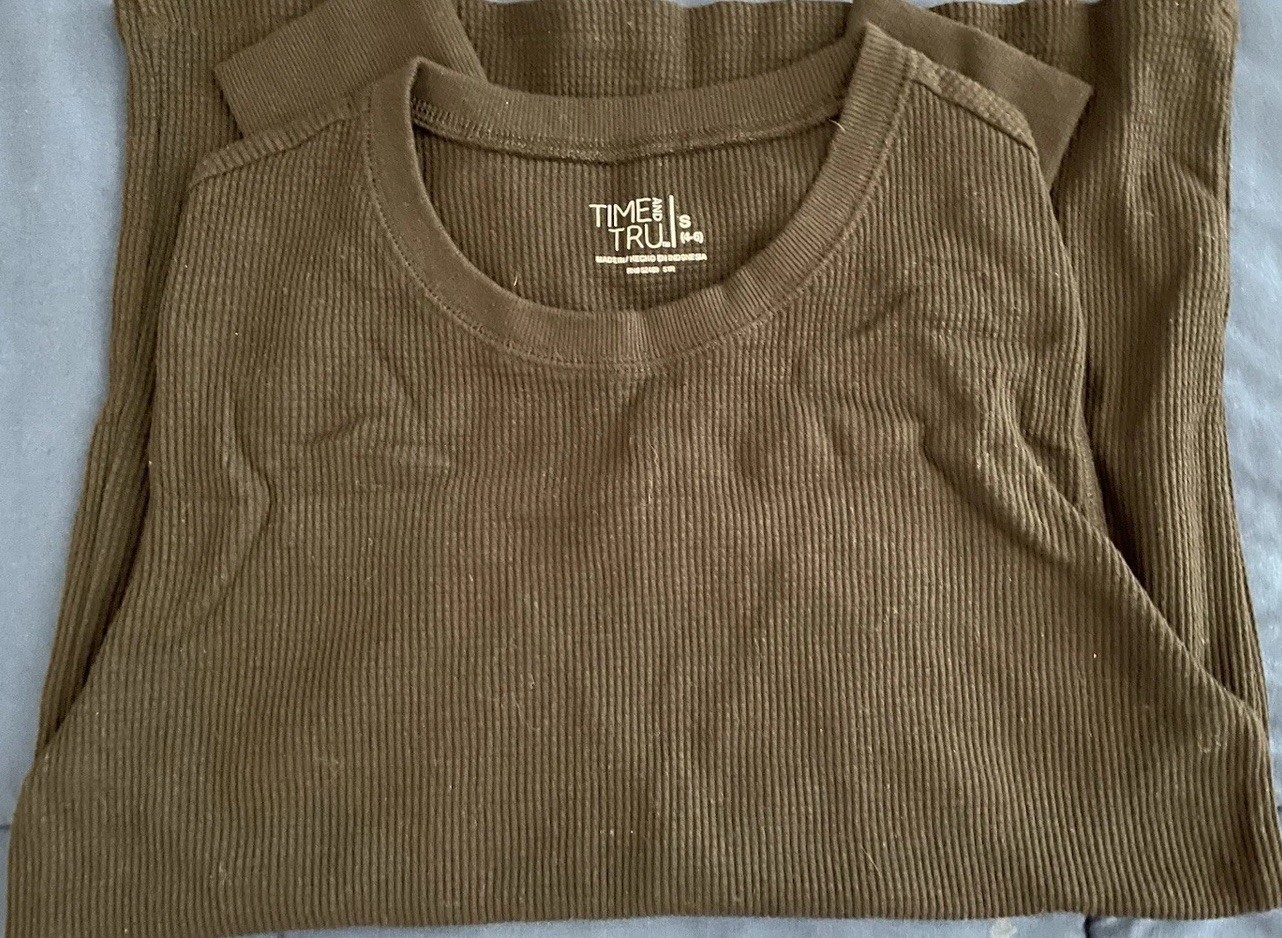 Time and Tru Women's Ribbed Knit Long Sleeve Crew Neck Pullover T-Shirt, S