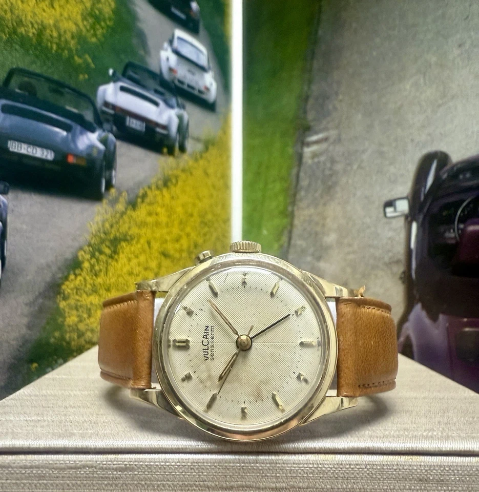 Reloj despertador mecánico vintage Vulcain Sensilarm chapado en oro 34 mm cuerda manual Foto 3 de 4