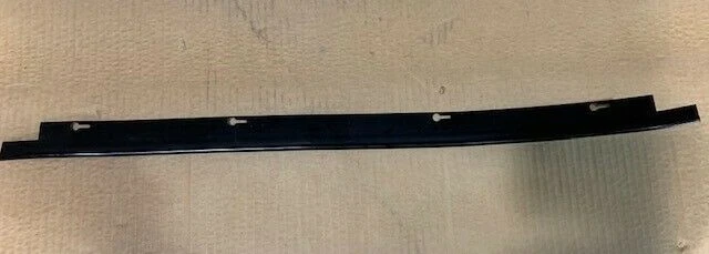 Aplique Pontiac 6000 1984-1988 20496695 - nuevo OEM Foto 2 de 3