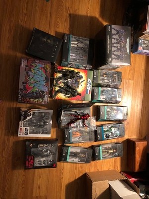 Action figure lot, mezco, mafex, joy toy, hasbro Star Wars black series,