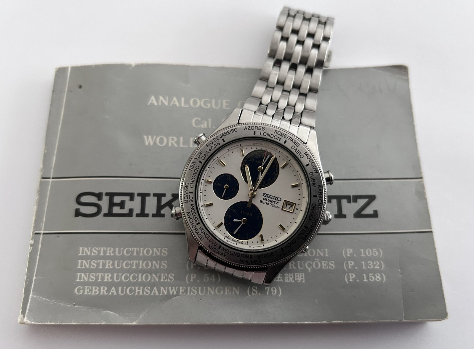 Vintage ‘Seiko’ World Timer Gents Quartz Watch (5T52 – 7A20 (A4)) image 3