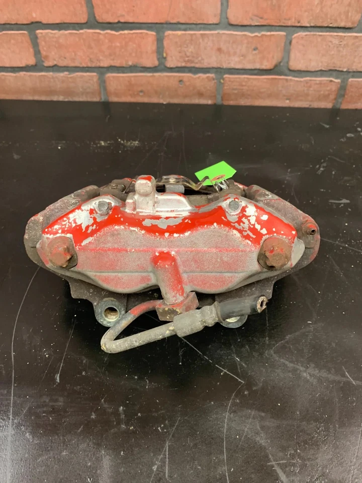 OEM USED JEEP GRAND CHEROKEE SRT 8 FRONT PASSENGER RH SIDE BREMBO BRAKE CALIPER - Image 4 of 4