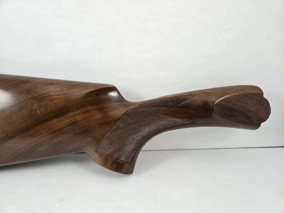 NOS Blem Beretta 682 686 687 12 Gauge Left Hand Wood Stock Recoil Pad - Image 3 of 4