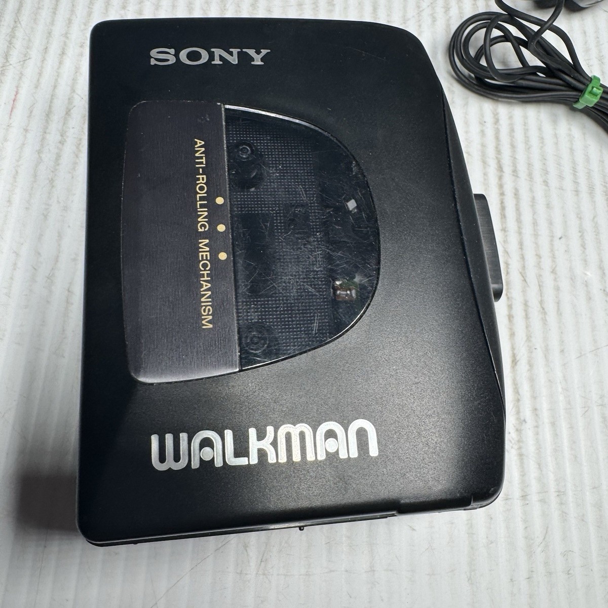 SONY Walkman WM-EX10 Cassette Player TRH-2 Headphones - NEEDS BELT
