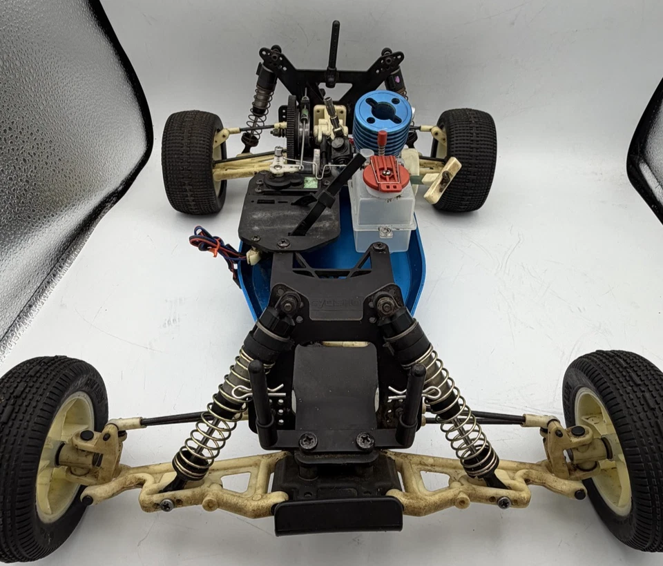 For parts Kyosho engine car 2WD Outlaw Rampage chassis - Image 2 of 4