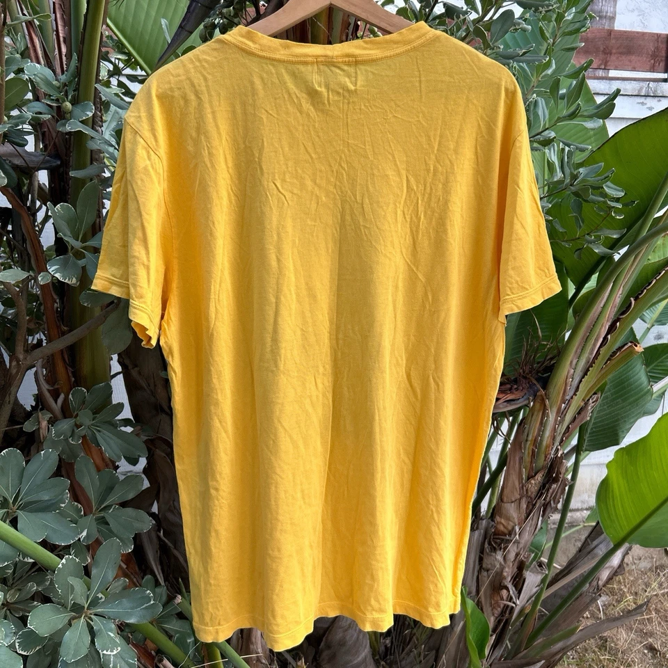 Camiseta gráfica Juicy Couture vintage de los años 2000 XL amarilla Got My Head Back Foto 4 de 4