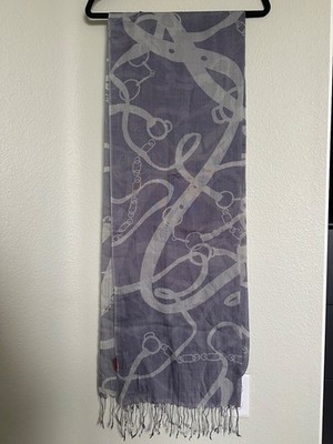 ELLE lavendar and gray chainlink printed pattern scarf 100% acrylic