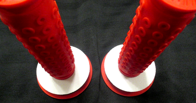 OAKLEY オークリー B-1B 自転車グリップ OLD BMX MTB 赤 OAKLEY GRIPS B-1B NEW RED W RED SLEEVES WHITE DONUTS BMX KILLER