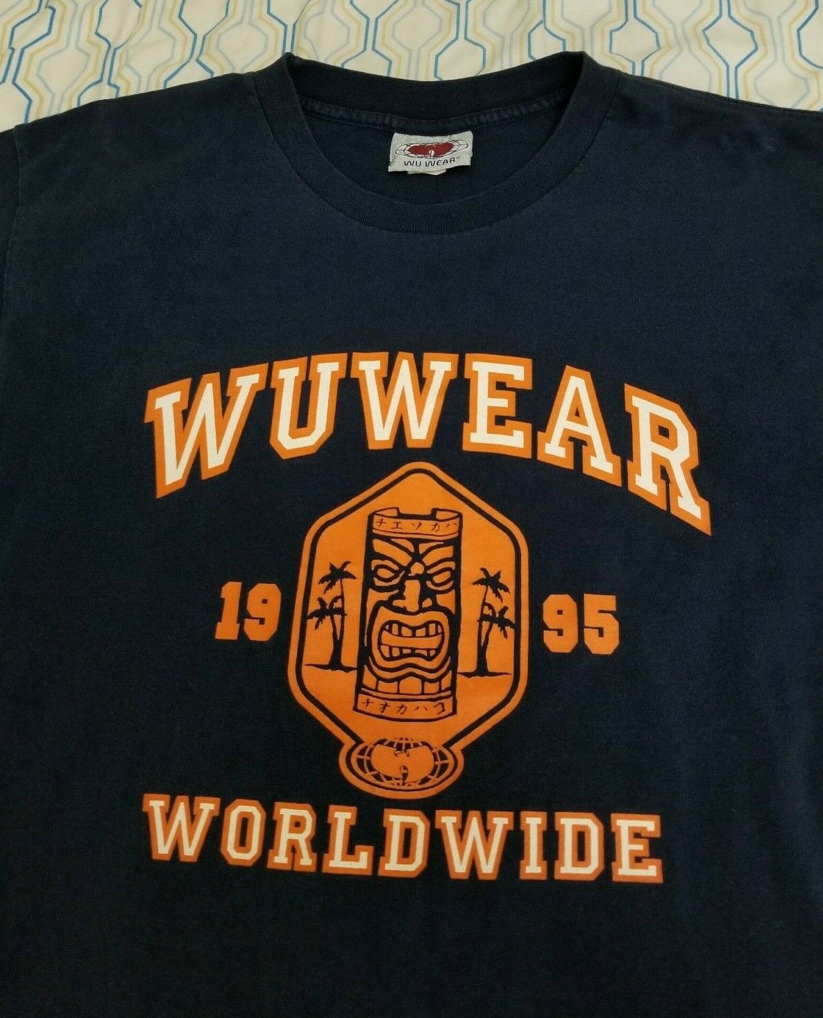 VTG 90s Wu Wear Wu Tang Clan T Shirt 1995 Worldwide Tiki Hip Hop Blue  Orange L