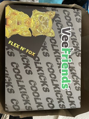 VeeFriends x Coolkicks Flex n Fox Figurine BRAND NEW READY TO SHIP NOW