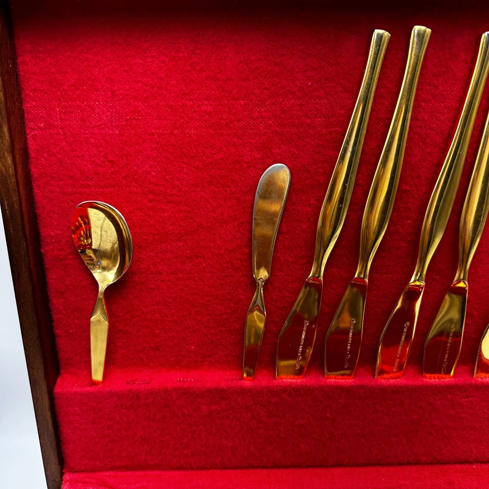 Cubiertos vintage chapados en oro de acero inoxidable cubiertos Rogers & Maribo 71 piezas TTL Foto 3 de 4