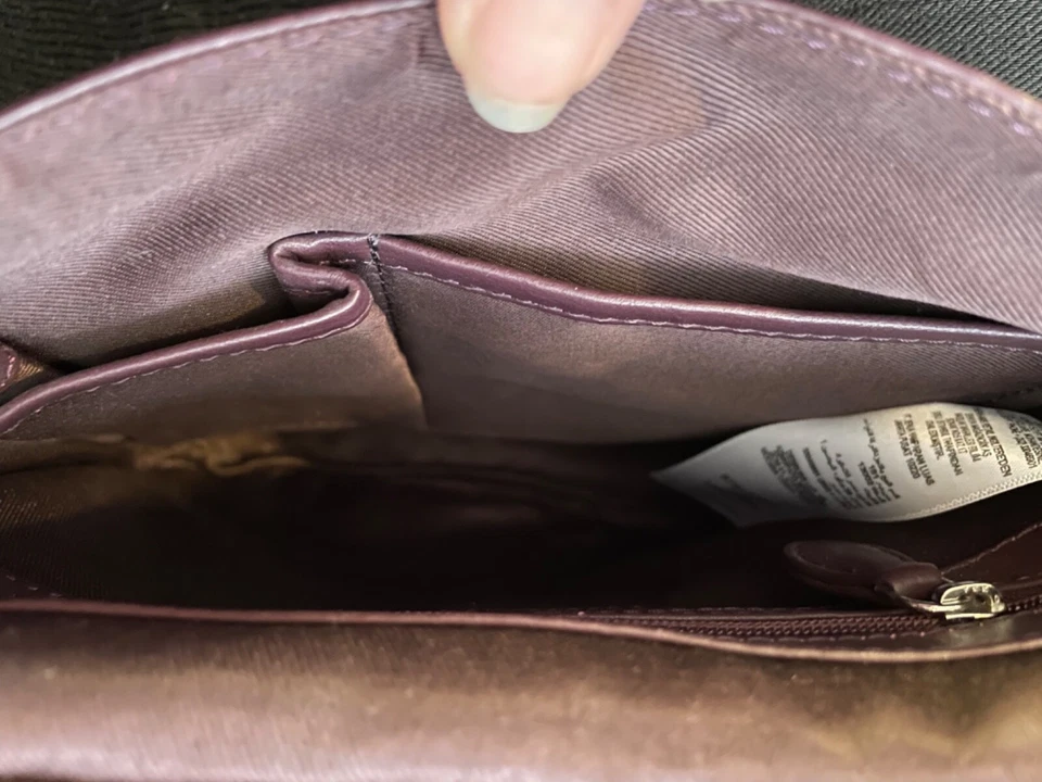 Debenhams Collection Leather Purple Crossbody Bag and Flower Bag Charm ❗️ - Image 4 of 4