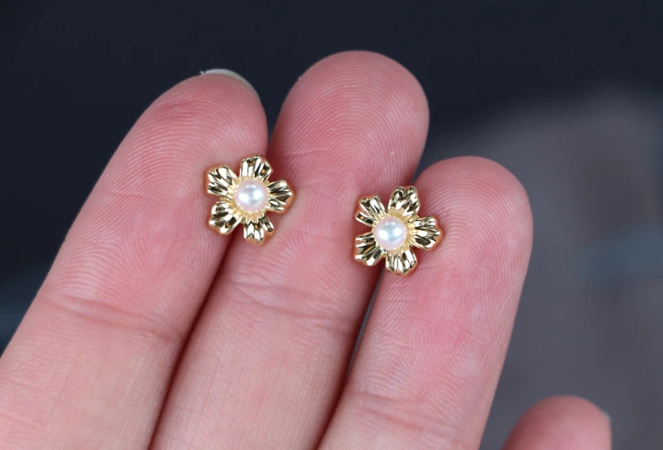 Conjunto de joyas collar anillo diamantes perlas Akoya oro amarillo 18k Mikimoto Foto 2 de 4