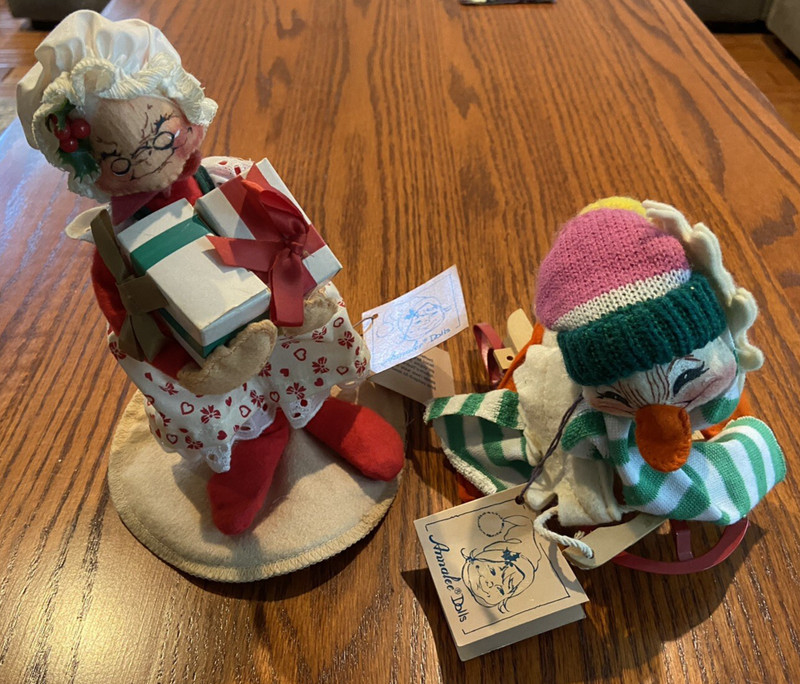 2 Vintage Christmas ANNALEE Dolls Mrs Claus # 5001 & Duck on Sled #8070