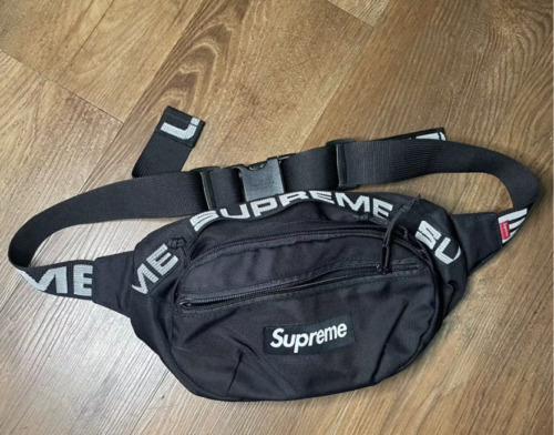 61477-Supreme Waist Bag SS18 - merah putih.IDR 245.000