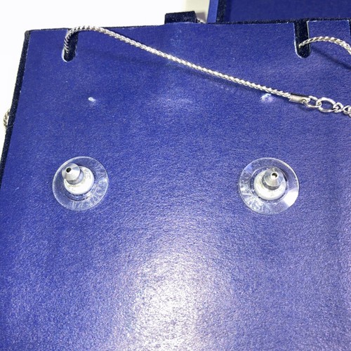 Swarovski Pave Triangle Shaped Earrings and Necklace Swan Signed - Original Box - Picture 5 of 8