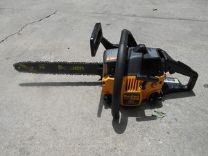 POULAN PRO 220LE CHAINSAW, 38cc, 16", REFURBISHED, QUALITY SAW IN GOOD CONDITION