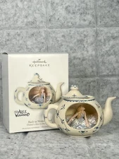 2010 Hallmark Keepsake "Back to Wonderland" Disney's Alice in Wonderland - NEW