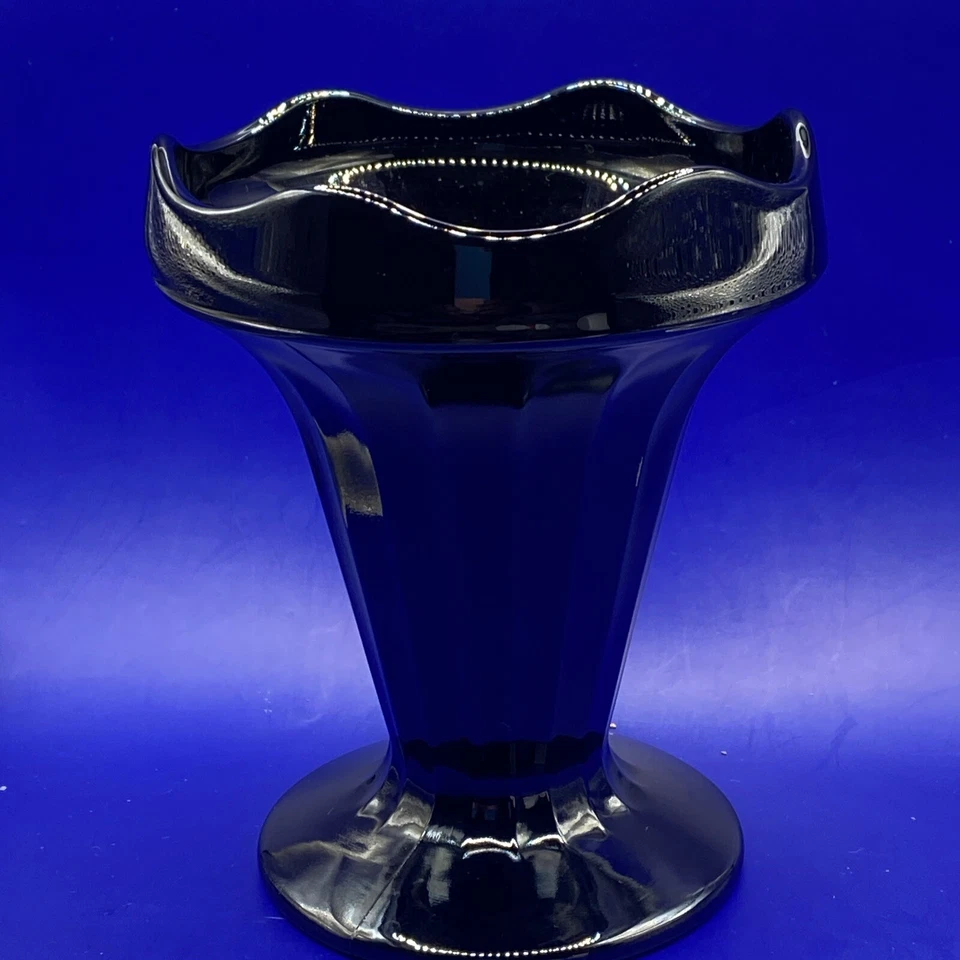 Retro Francés Luminarc Jet Negro Vidrio Festoneado Plato de Helado Repuesto De Colección Foto 4 de 4