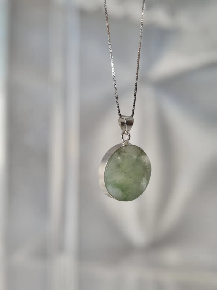 Juego de pendientes y colgantes redondos con marco de plata de ágata persa verde Foto 3 de 4