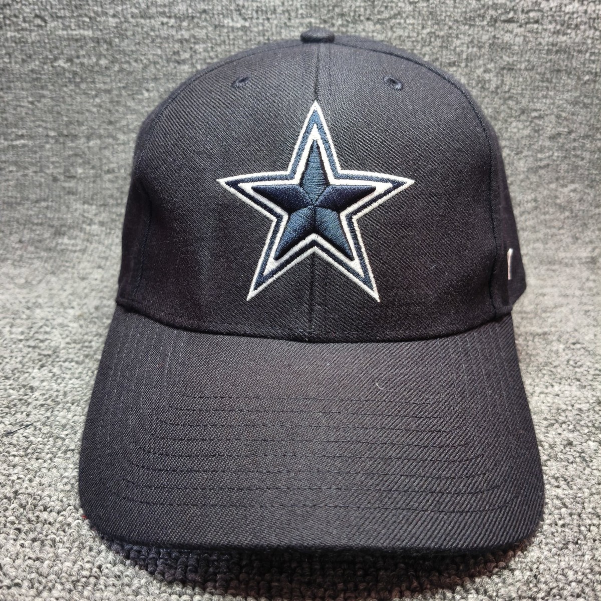 '47 Dallas Cowboys Black Curved Snapback Cap NFL One Size