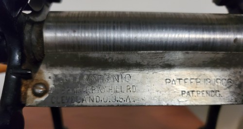 Vitantonio Mfg Co. Cast Iron Hand Cranked Pasta Maker With Rollers - Antique - Picture 7 of 11