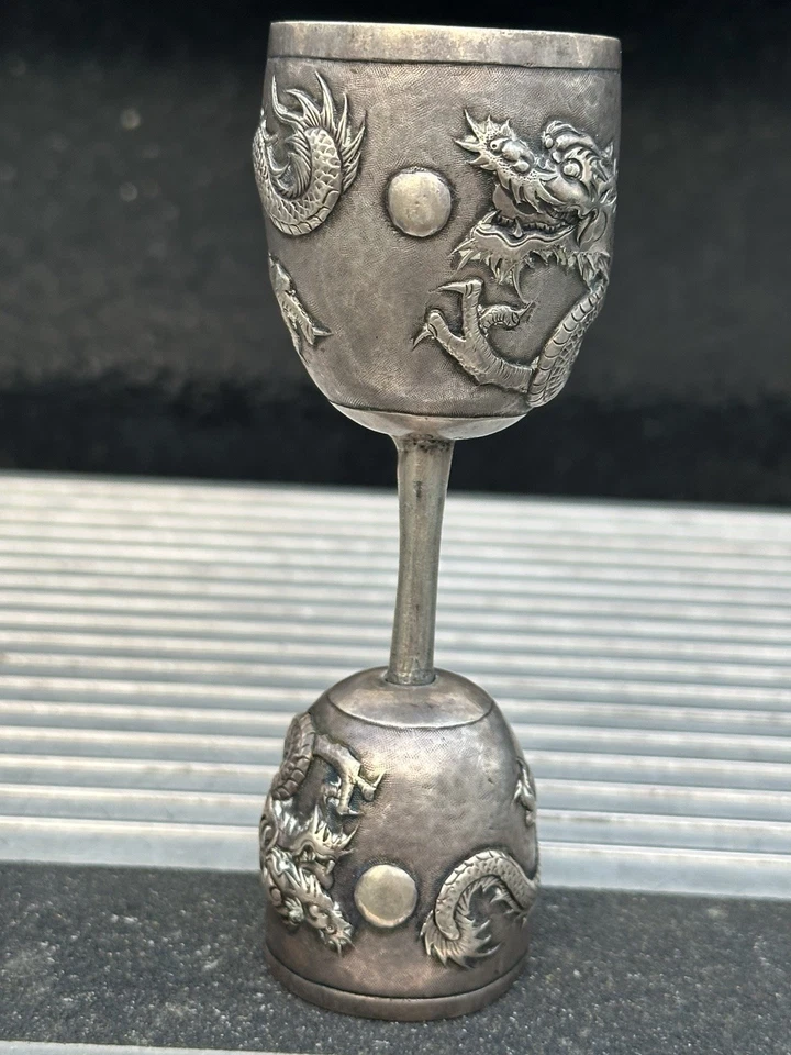 Antigua copa de dragón de plata de exportación china Wang Hing & Co (WH) sellos de 1900’s Foto 2 de 4