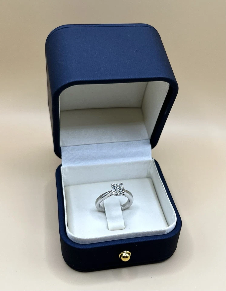 Solitaire Diamant Naturel 0,93 ct Certifié Or Blanc 18K F SI1 Neuf - Photo 3/4